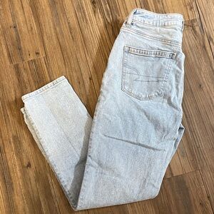 American Eagle strigid Light Blue Jeans size 6 👖